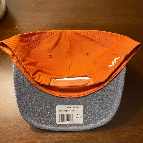 RVCA SnapBack - Picture 2 of 3